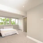 41 Pirbright Rd