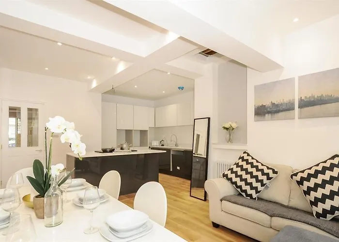 41 Pirbright Rd