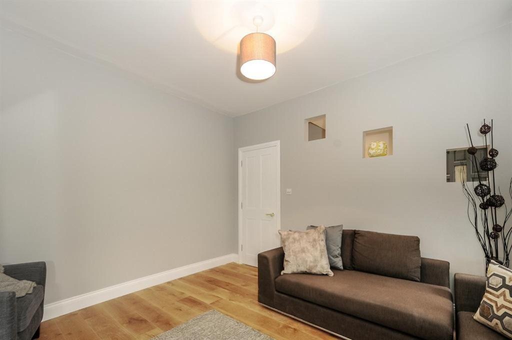 41 Pirbright Rd Holiday home London
